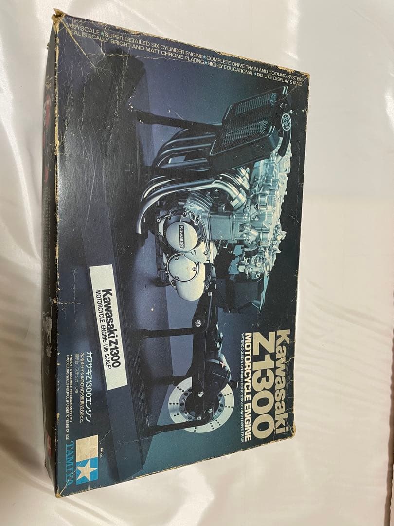 Kawasaki Z1300 プラモデルキット