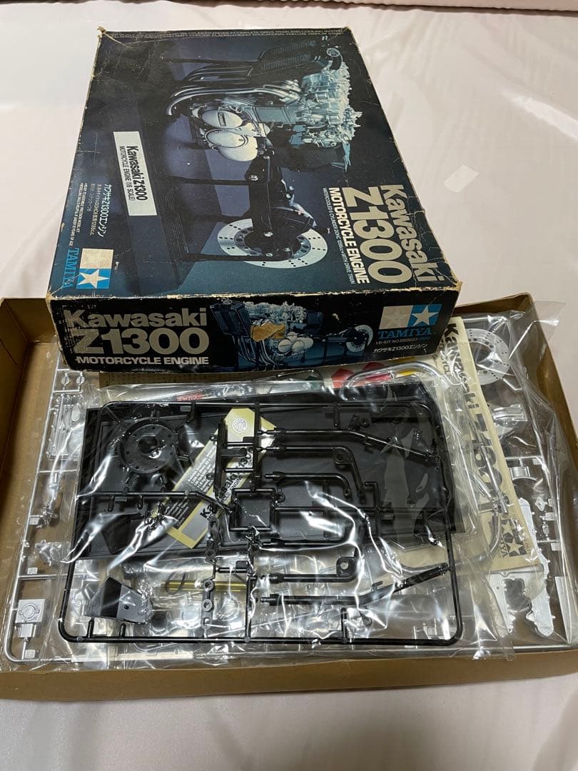 Kawasaki Z1300 プラモデルキット
