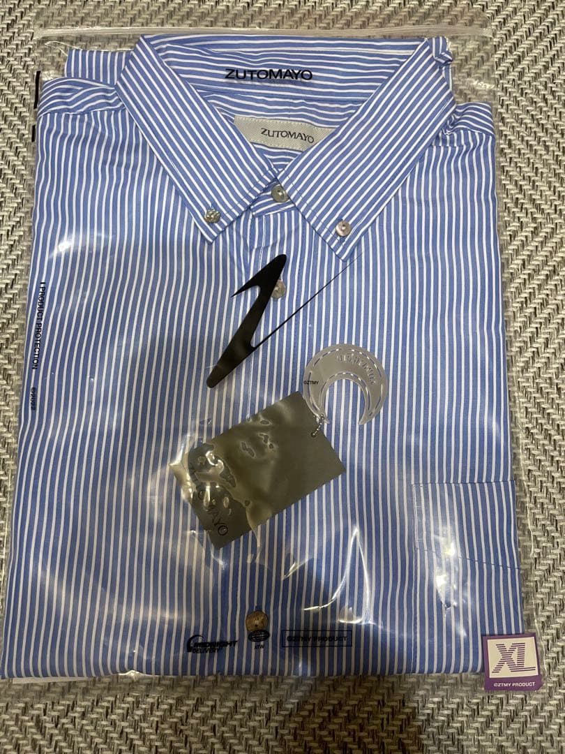 ずとまよ。名巧は愚なるが如し　ブルーストライプシャツ　XL