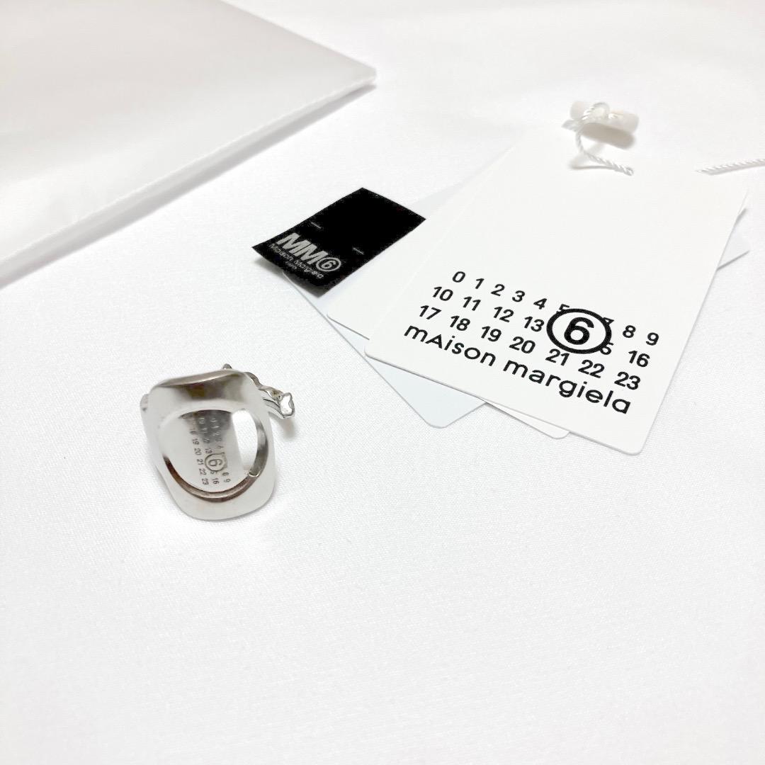 新品 6 マルジェラ MM6 25ss ブランドロゴキーリング 指輪 17938