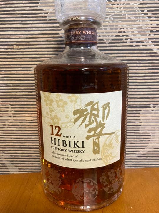 サントリー響 意匠ボトル〈花鳥風月〉