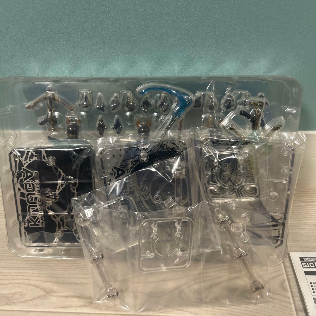 t190 SIC 極魂 仮面ライダークウガ 3 FORM SET