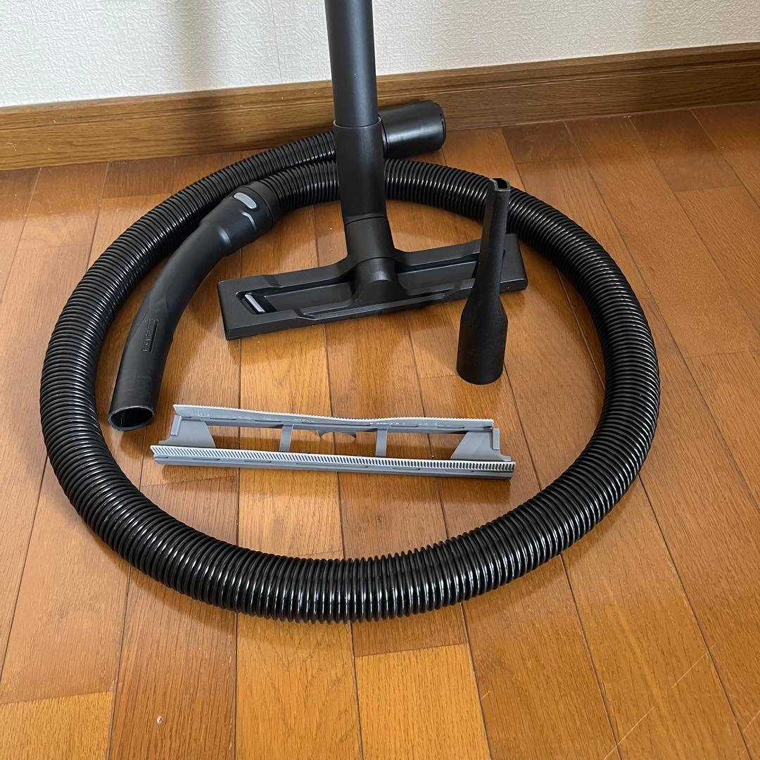 ケルヒャーKRCHER★乾湿両用バキュームクリーナー[WD3]17L 中古