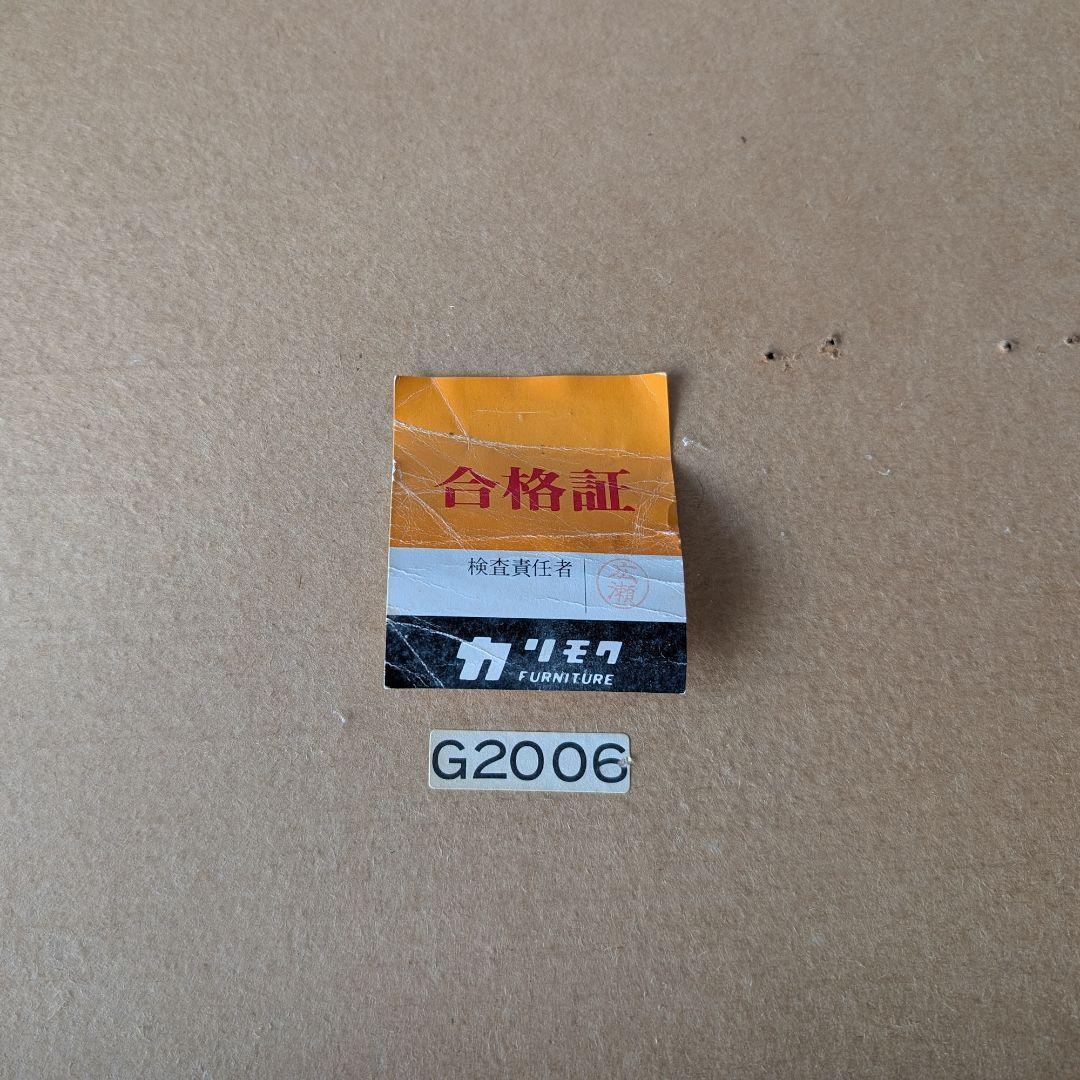 【古家具】カリモク 白い天板 ウォルナット色のカフェテーブルA　サイドテーブル