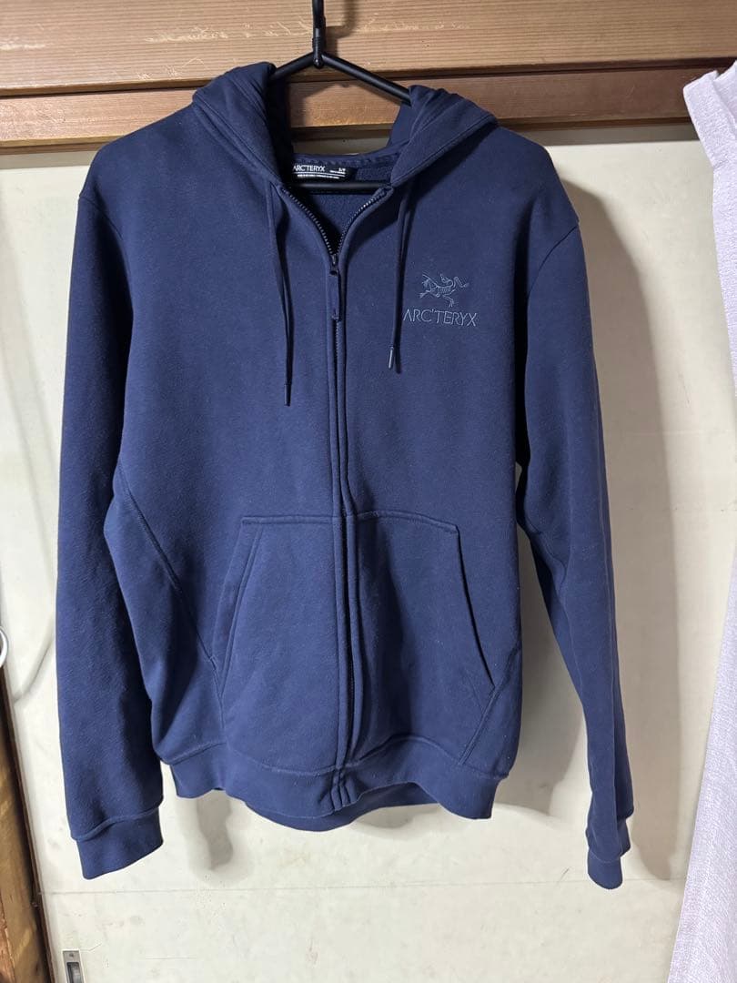 エンブレムフリースフルジップフーディARC'TERYX ブラックサファイア　S