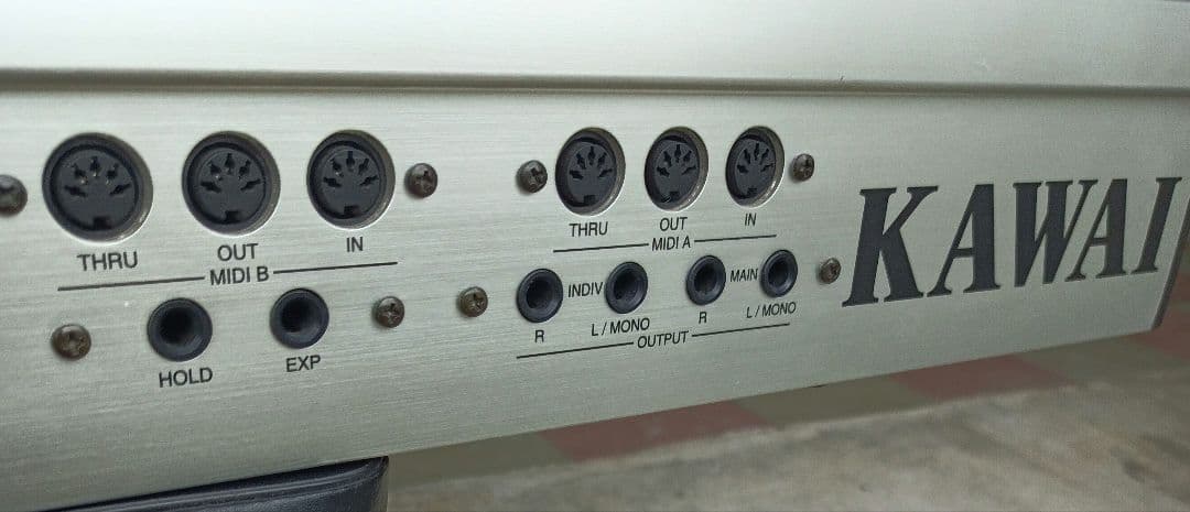 KAWAI K5000W シンセサイザー