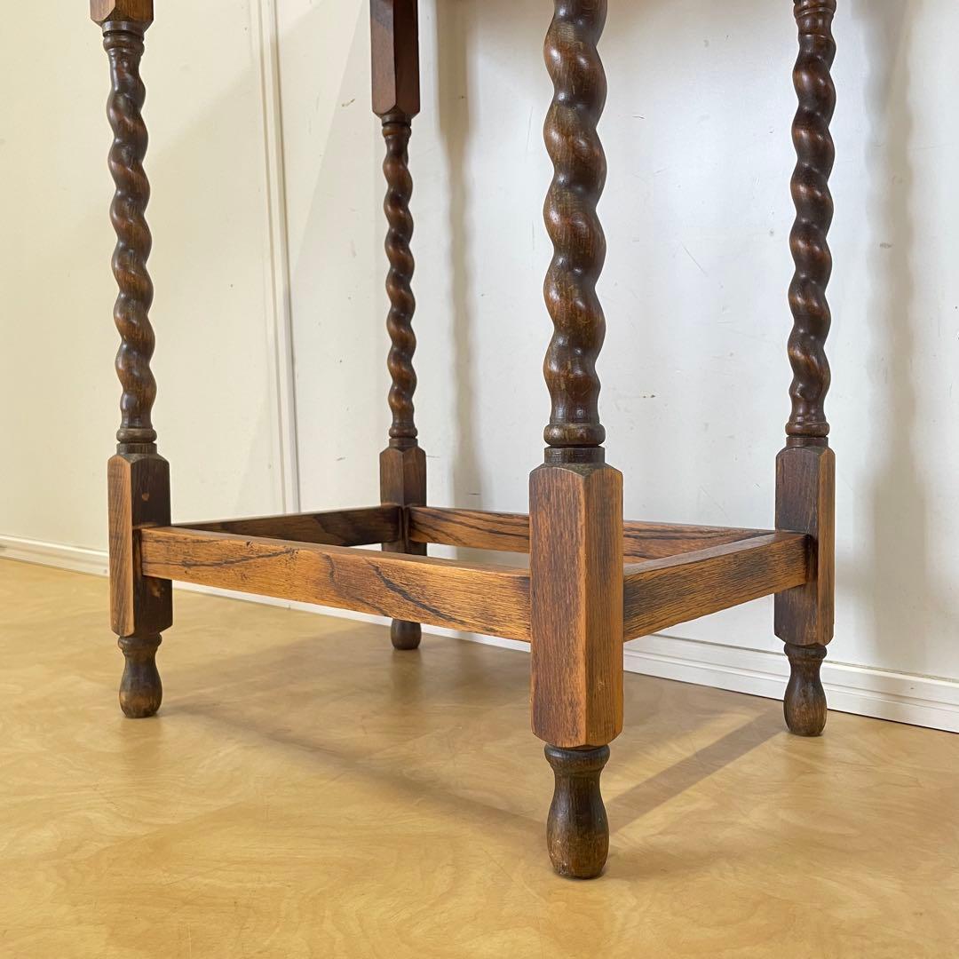 イギリス アンティーク サイドテーブル ツイストレッグ 英国 花台 テーブル