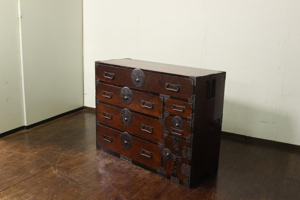 最上地方の衣装箪笥 丸金具 時代箪笥/古民家/チェスト/収納/無垢材/古家具