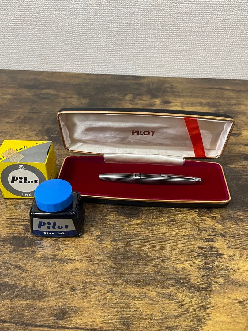 1970年代　ペン先軸一体型　蝕刻　μ ストライプ　ミュー　万年筆　細字　備品付