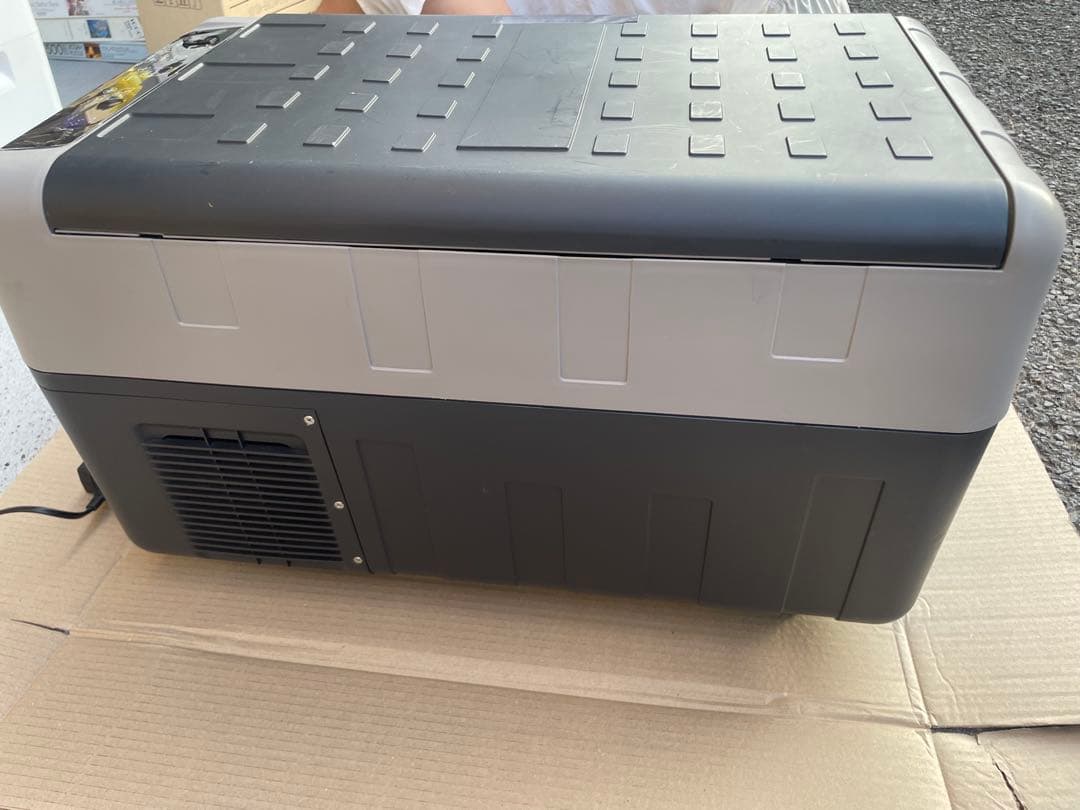 SUNPIE ポータブル冷蔵冷凍庫 60L 車載 家庭用