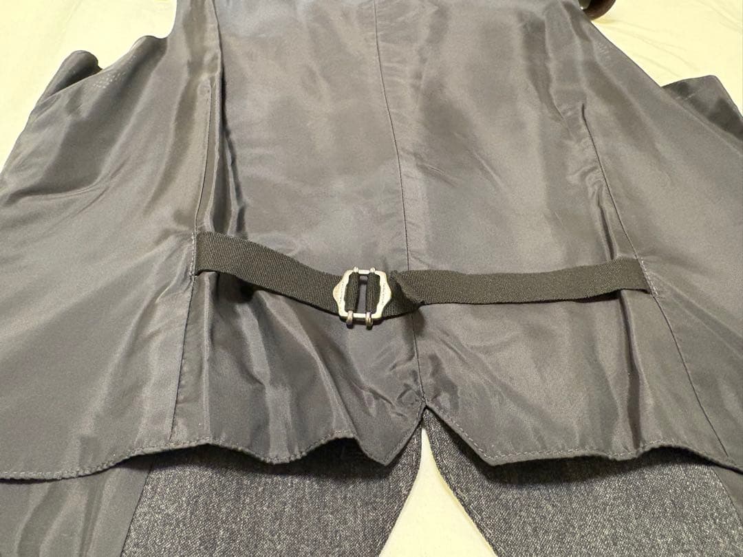 【新品未着用・タグ付き】タリアトーレストレッチウールジレ ブライアン グレー46