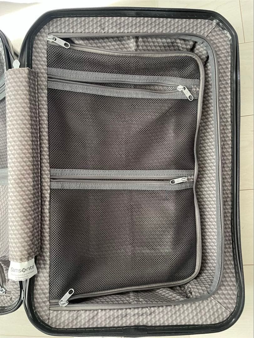 Samsonite サムソナイト ポリゴン スピナー55 スーツケース 証明書付