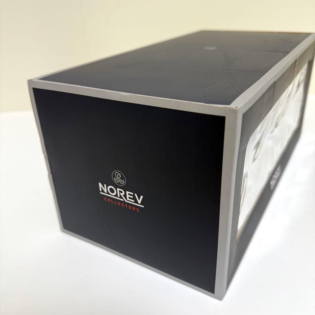 未使用　ノレブ 1/18 メルセデスベンツ 500SL 1989スモークシルバー