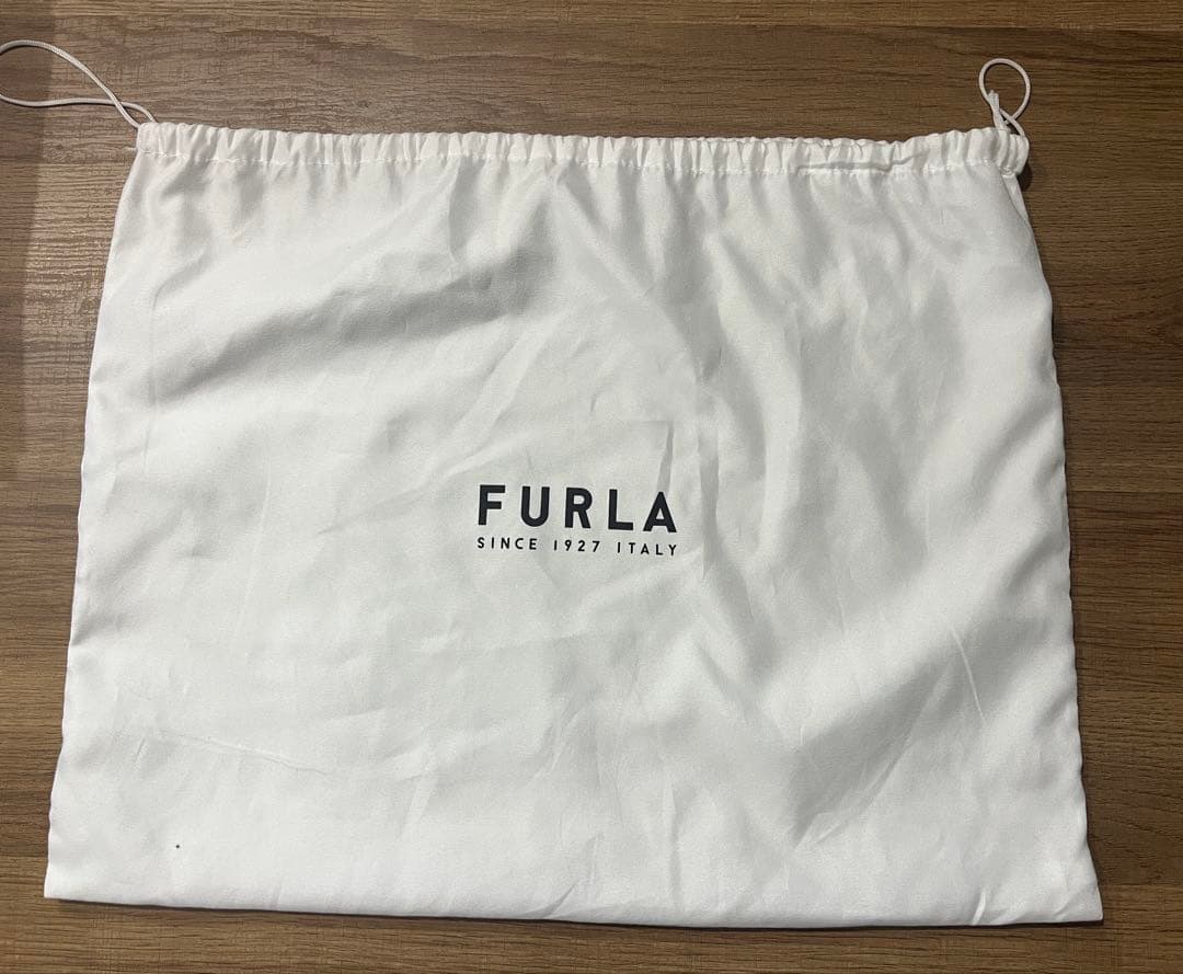 美品フルラ シエナ ホーボー 2way シボ革 ショルダーバッグ ブラック