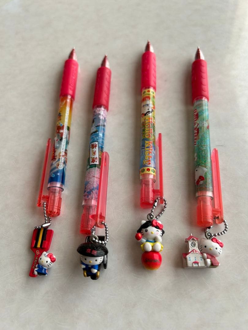 ハローキティご当地シャーペン16本セット