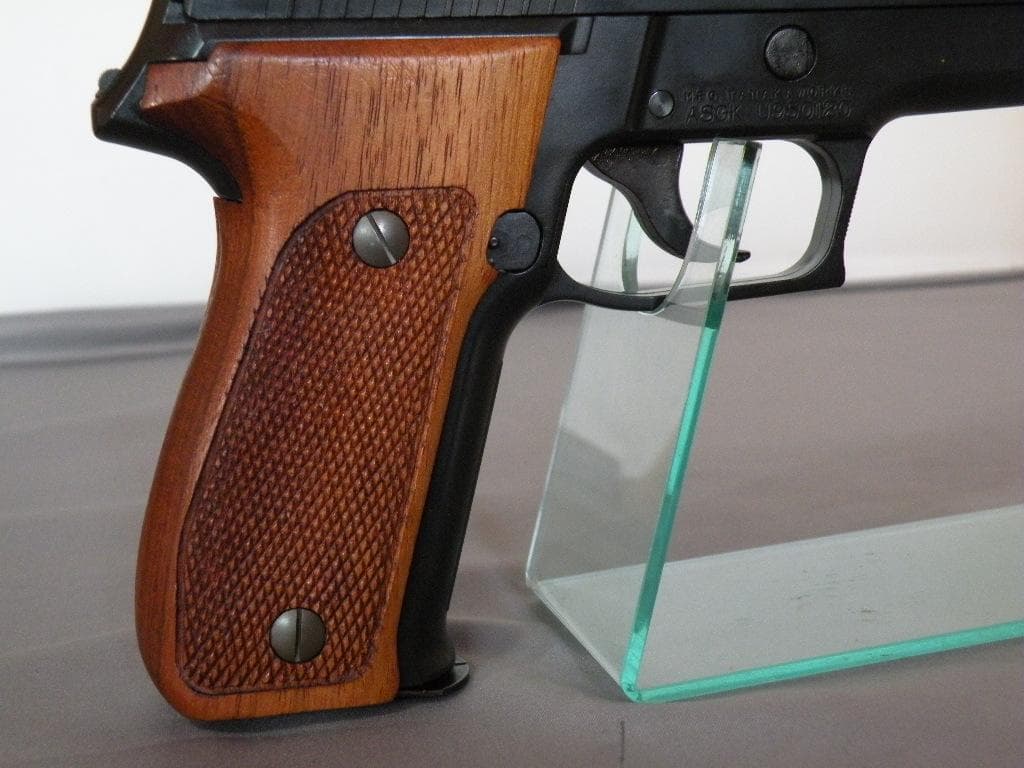 c*t様 タナカワークス P226 シグシュアー マグナブローバック 木製グリッ