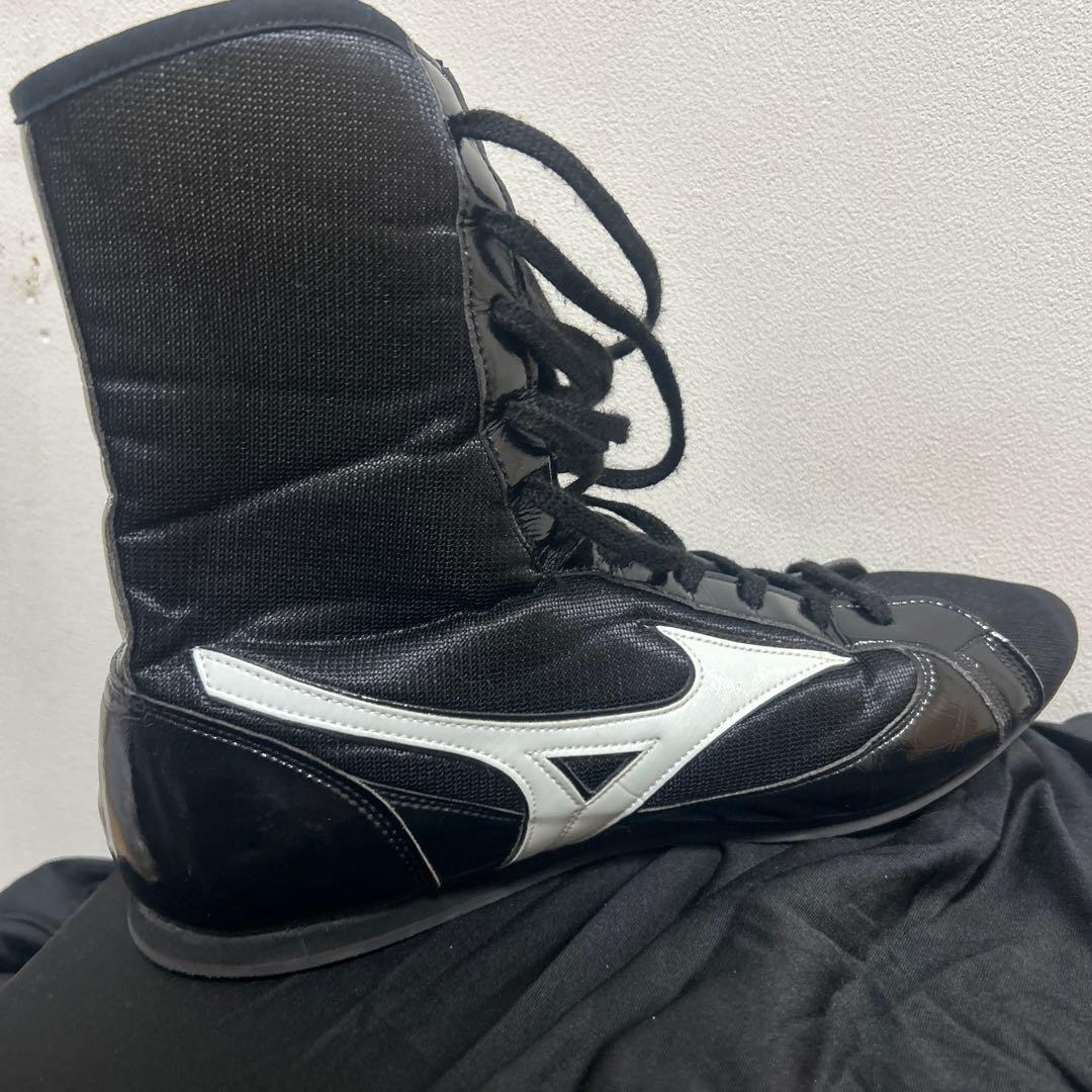 ボクシングシューズMizunoハイカットシューズ ブラック/ホワイト