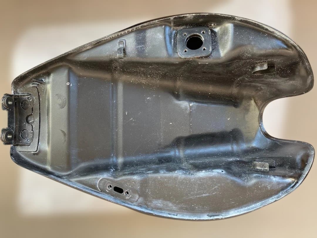 mio♫さん専用　ゼファーゼファー400 タンク＆テールカウル