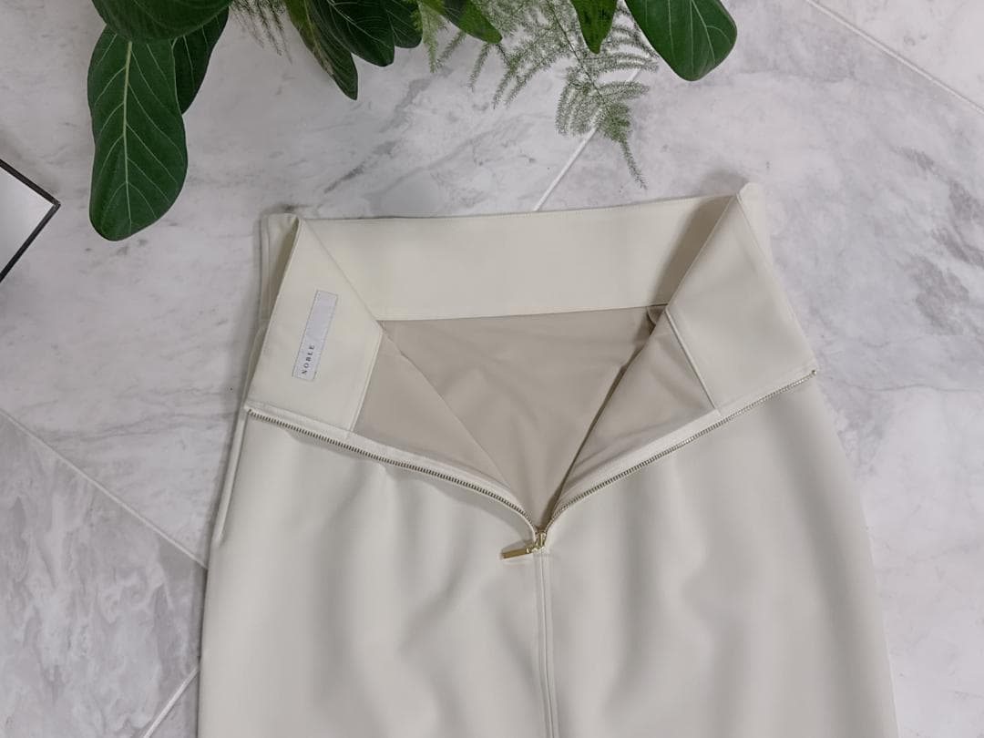 美品★NOBLE ノーブル ジャージーライクカラータイトスカート８