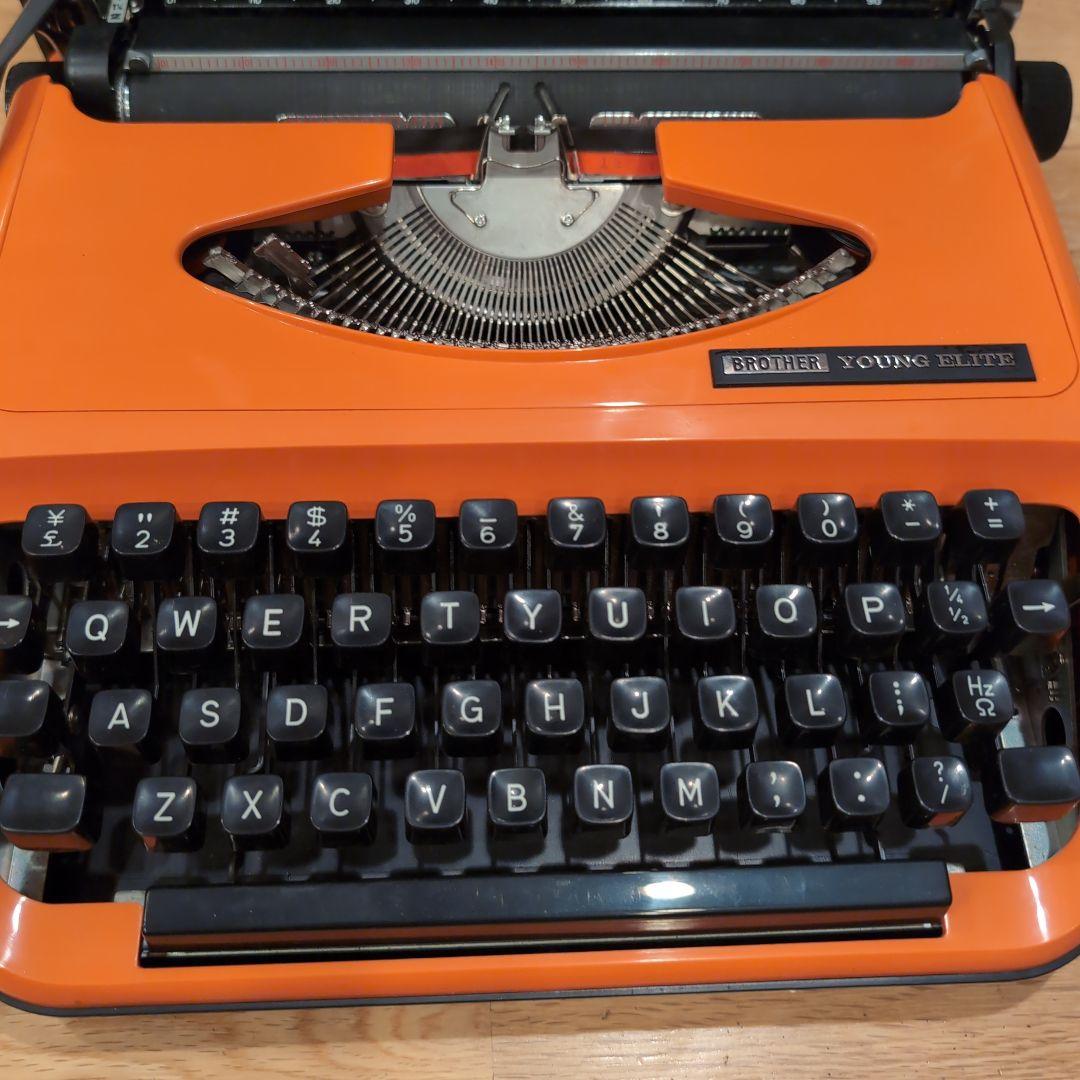 値下げ。Brother Young Elite タイプライター オレンジ