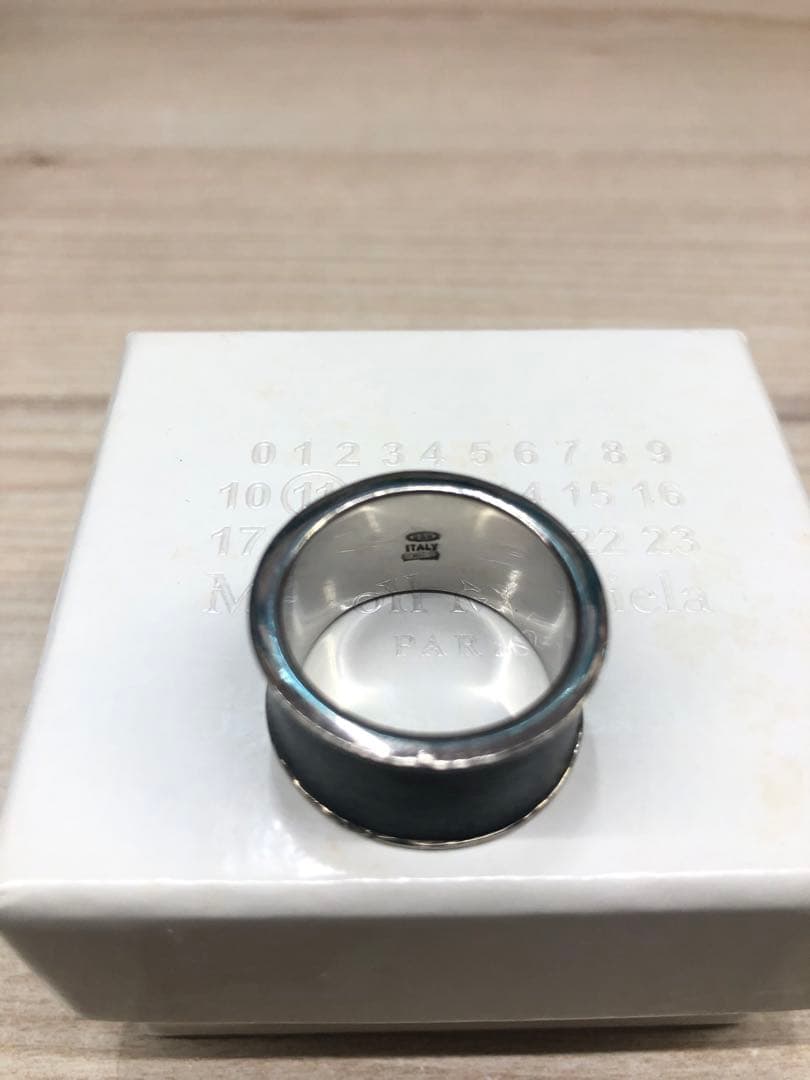 Maison Margiela 11 ブラックレザーリング