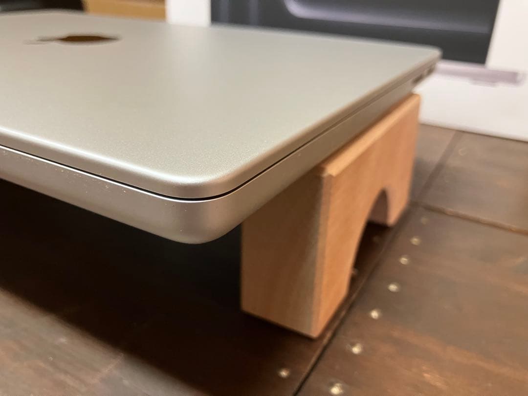 美品 MacBook Pro M3 16GB 1TB SSD US配列キーボード