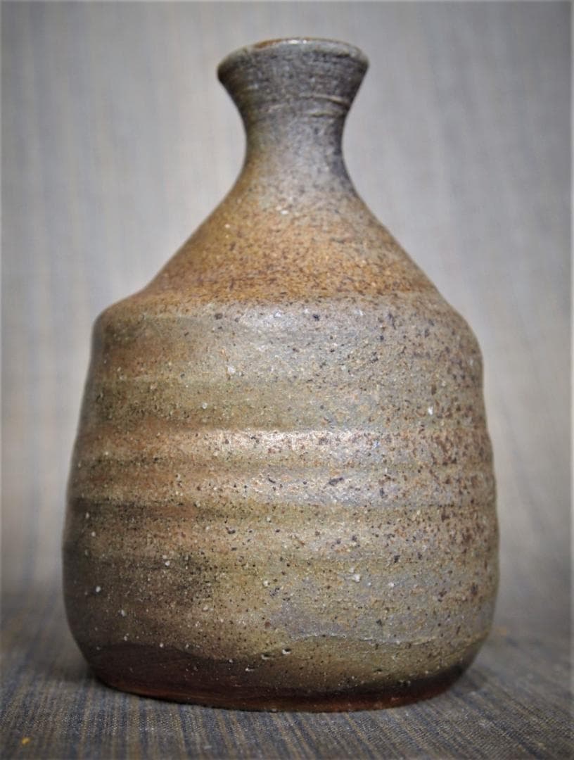 高力芳照【師：金重素山、金重有邦】★備前（窯変）徳利B★共箱・布・栞