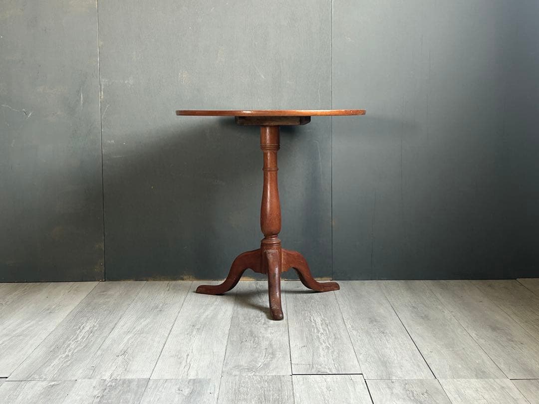 希少　猫脚　ヴィンテージ　丸テーブル　クラシック　猫脚　カフェテーブル　nz