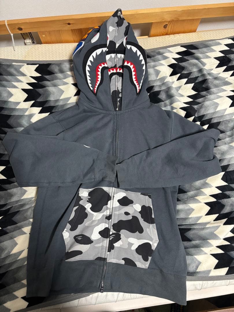 A・BATHING APE シャークパーカーダブルフード