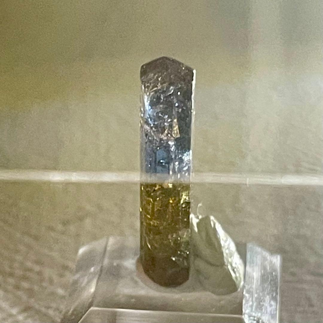 (25808) タンザニア産 非加熱 タンザナイト 鉱物標本 原石