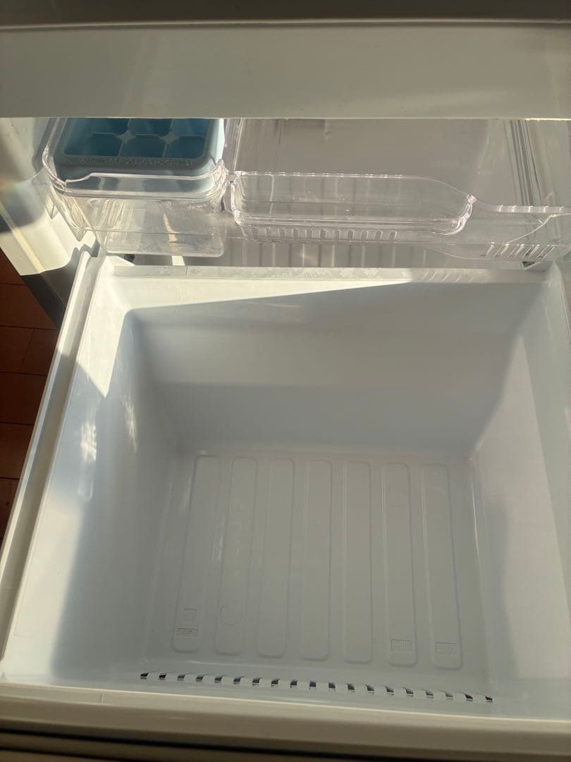 三菱　MITSUBISHI ノンフロン冷凍冷蔵庫MR-P15D-S