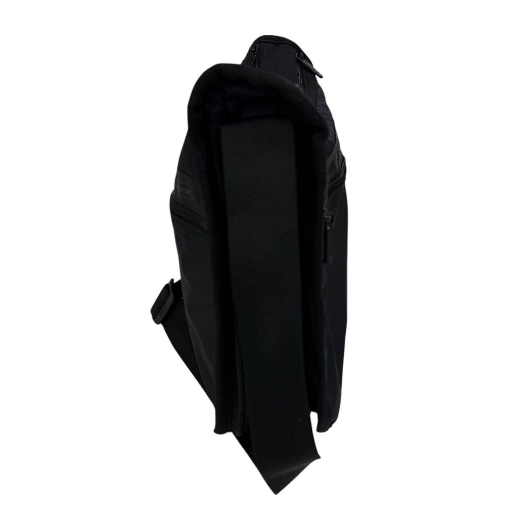 【美品】LeSportsac レスポートサック ショルダーバッグ ブラック