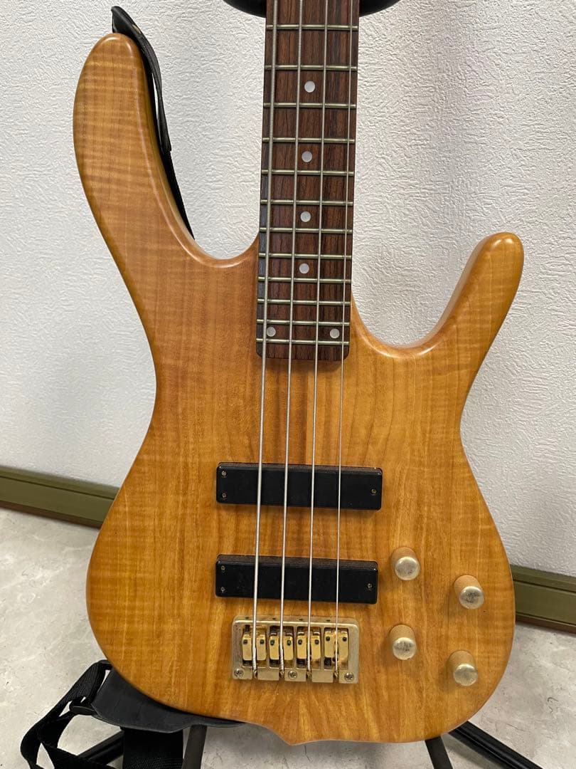 Ken Smith Design 4弦ベース