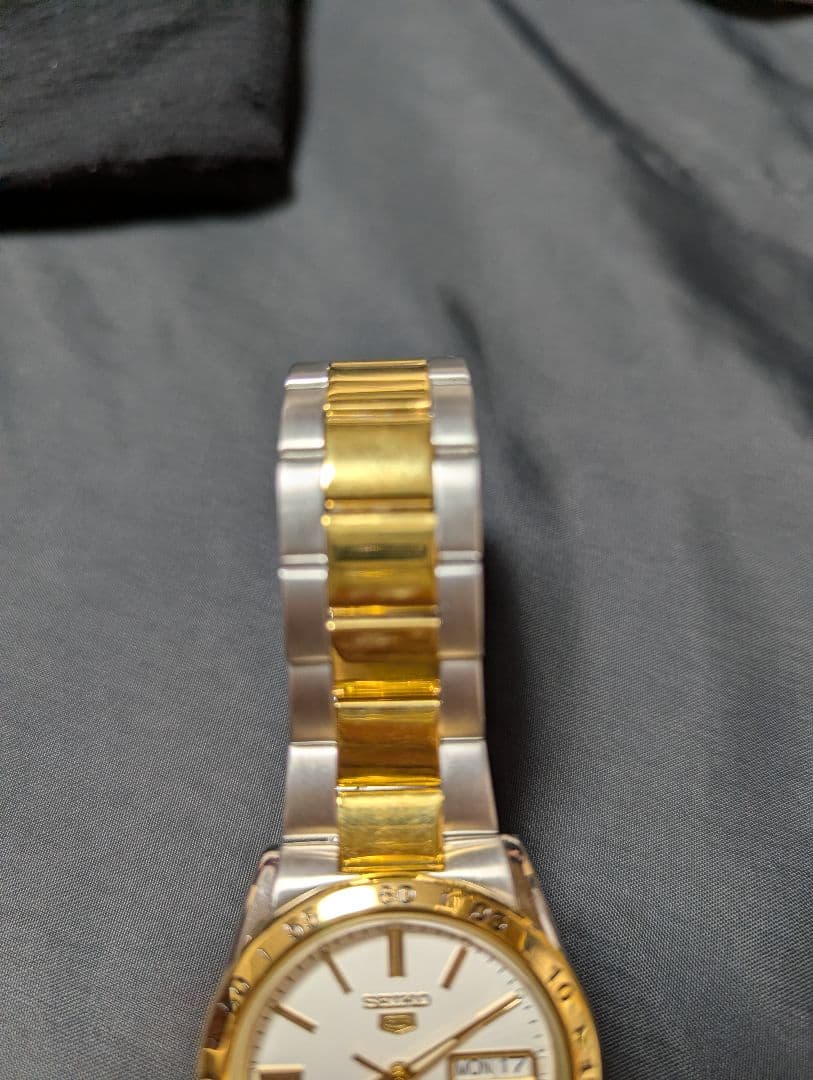 h*i様 SEIKO 自動巻き腕時計 ゴールド/シルバー