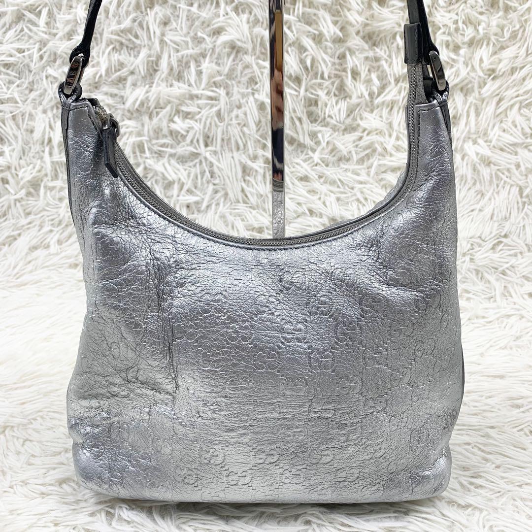 ま*ー様 【✨美品✨】 グッチ ワンショルダーバッグ GG柄 シマレザー シルバ
