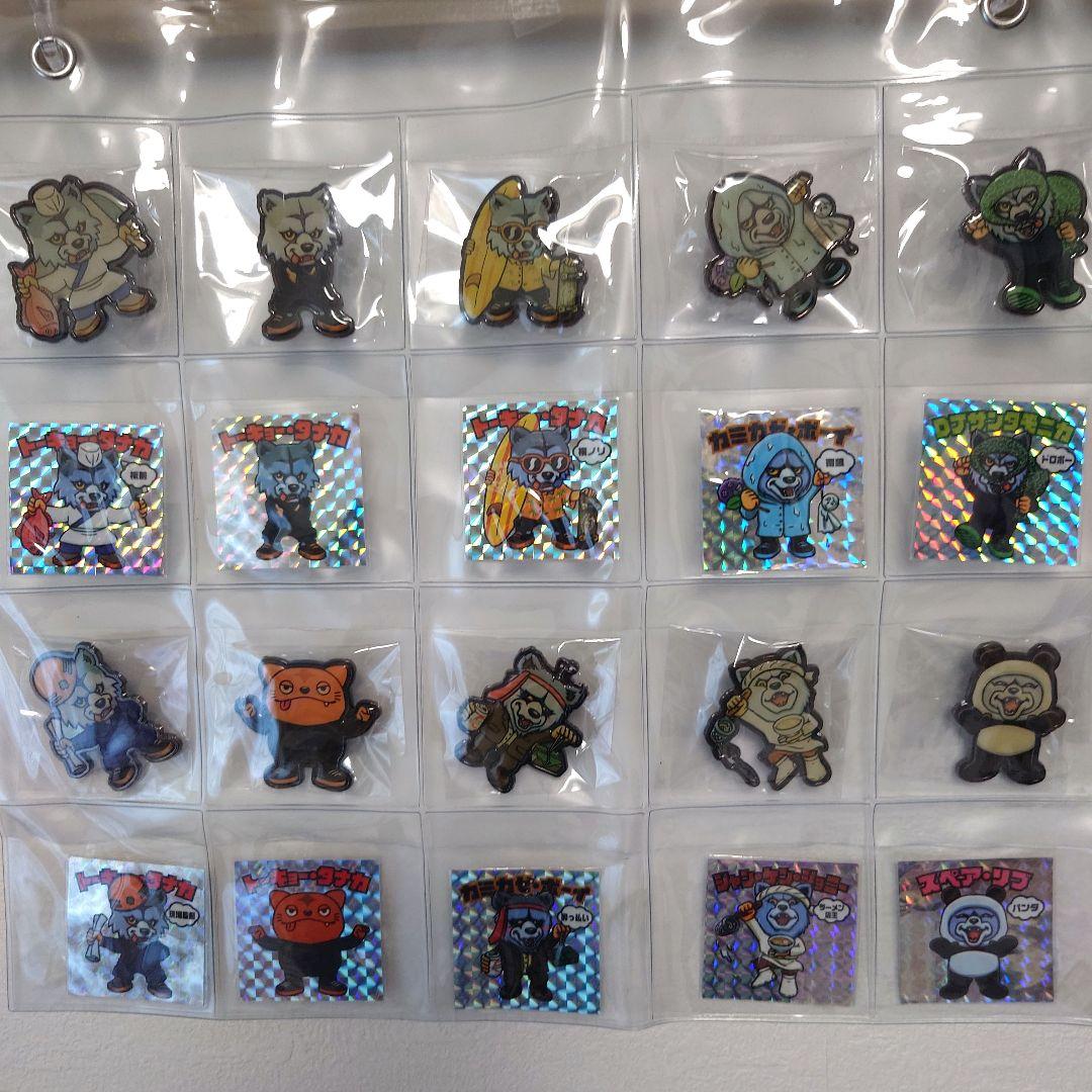 マンウィズ　ピンバッジ　ビックリマン風シール12種セット（ウォールポケット付き）