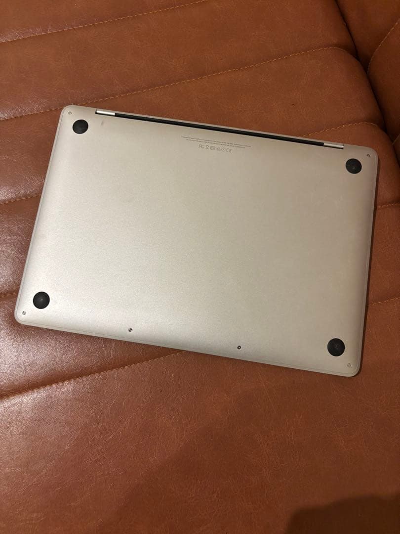 モカモカ　Apple MacBook Pro ジャンク