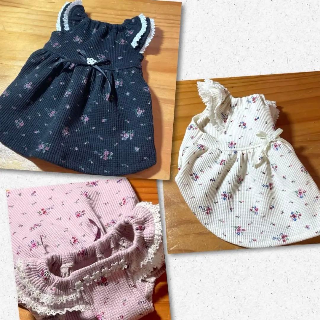 ハンドメイド犬服　ワッフルニットのキャミワンピ　色違い３色　お袖2段レース