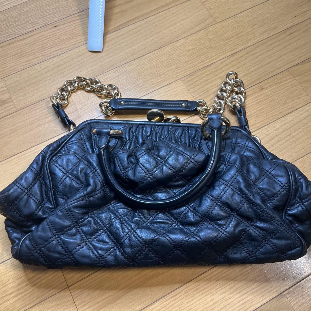 MARC JACOBS ブラック ハンドバッグ