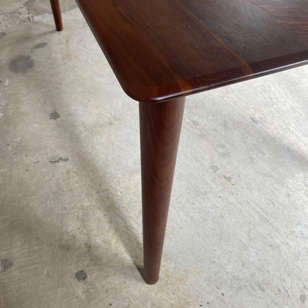 IDC OTSUKA 大塚家具　ウォールナット ダイニングテーブル　無垢材