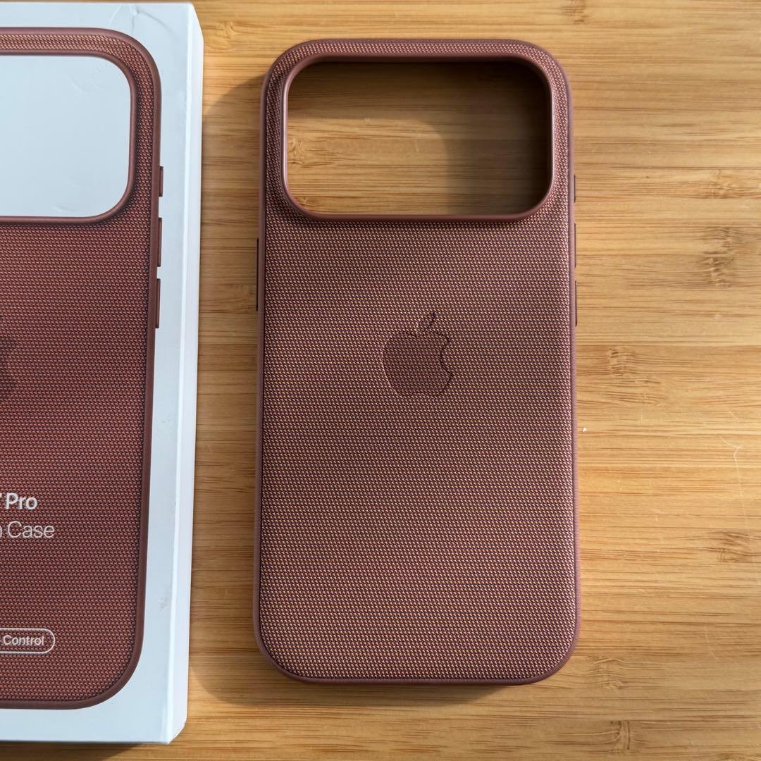 Apple純正 iPhone 17 Pro テックウーブンケース シエナ