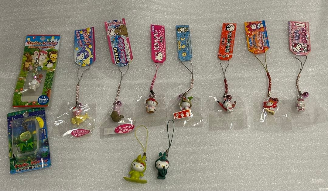 ご当地・ハローキティ ⭐️ストラップ