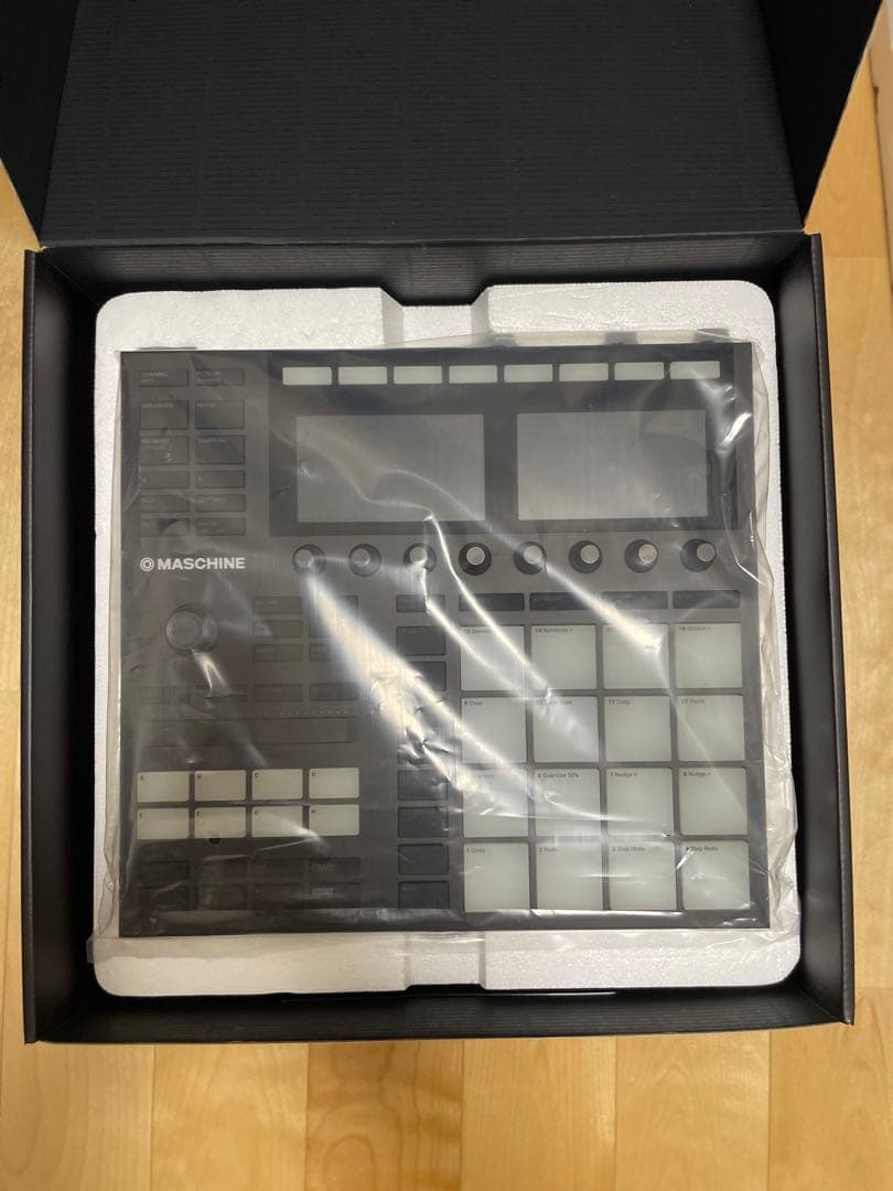 Native Instruments MASCHINE MK3(移行ID付き)