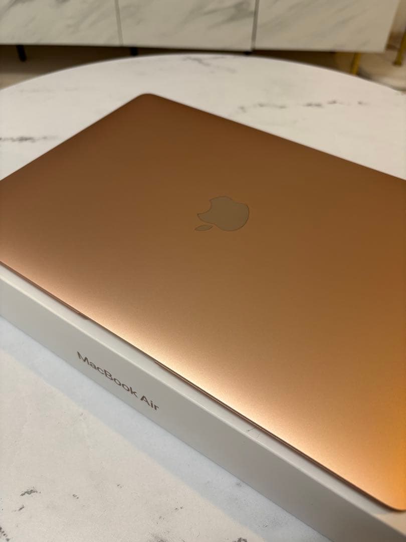 【美品・箱完備】MacBook Air ゴールド 13inch 256GB