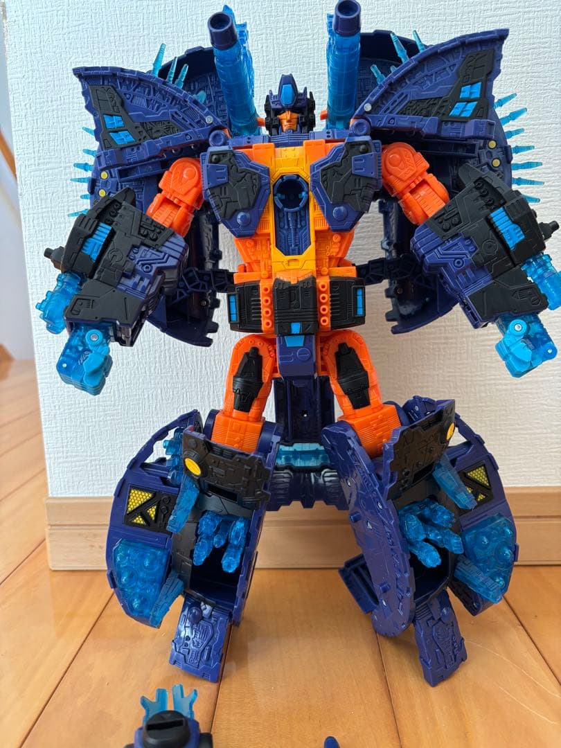 トイザらス限定　トランスフォーマー　最後の騎士王　プライマス