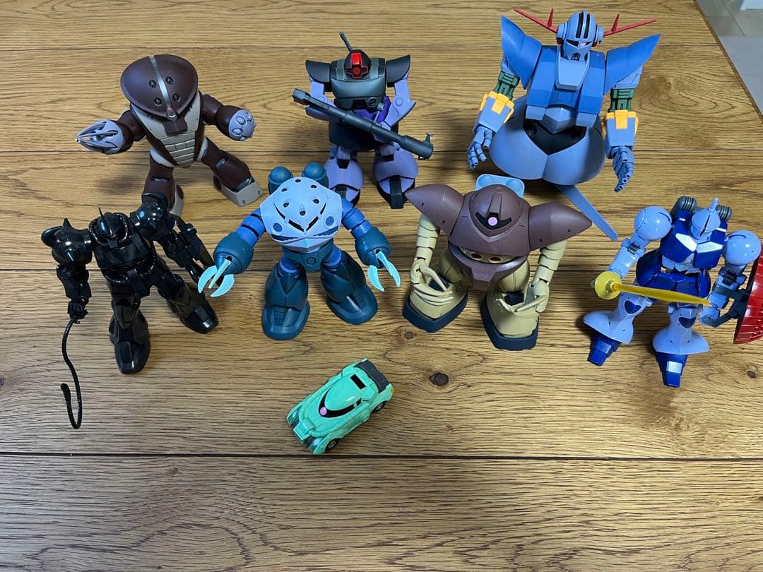 初代ガンダム登場機体のHG中心ガンプラまとめ売り（全11体）