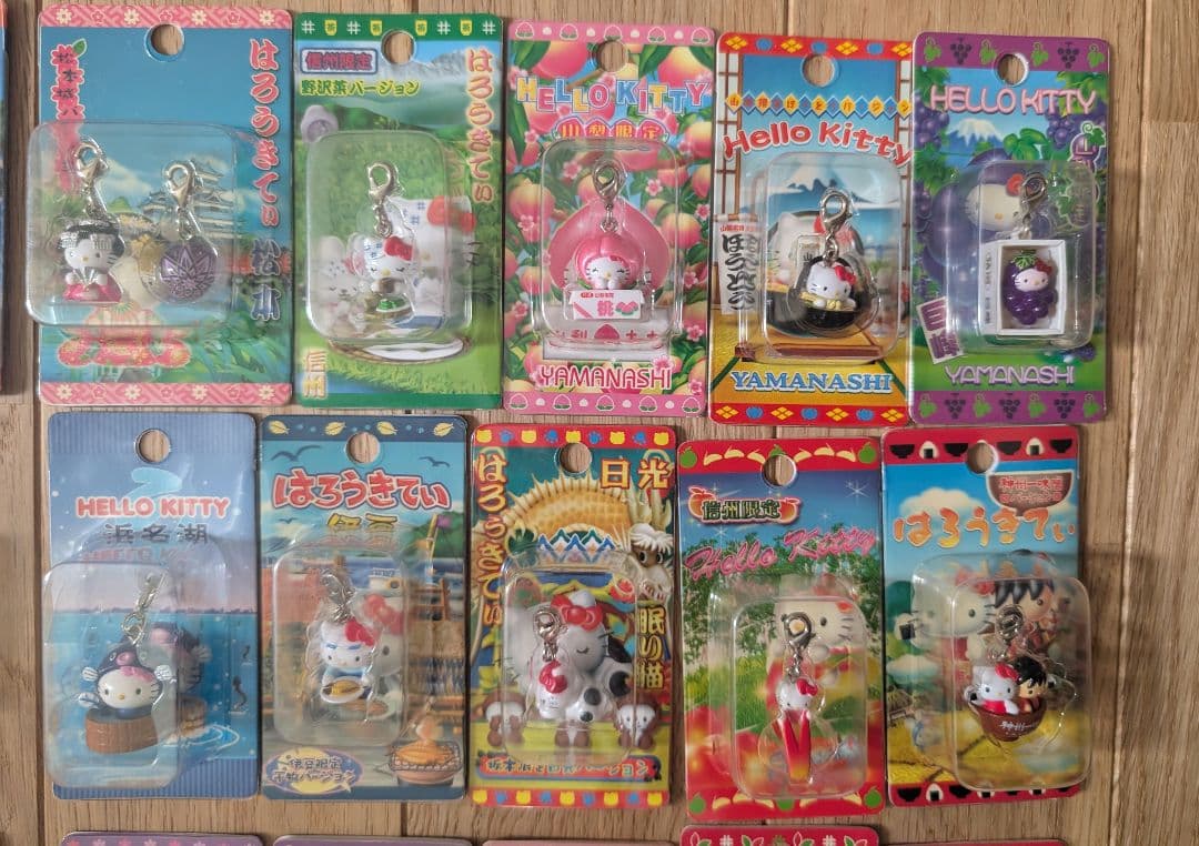 ご当地キティ ファスナーマスコット ハローキティ　根付　ストラップ　まとめ①