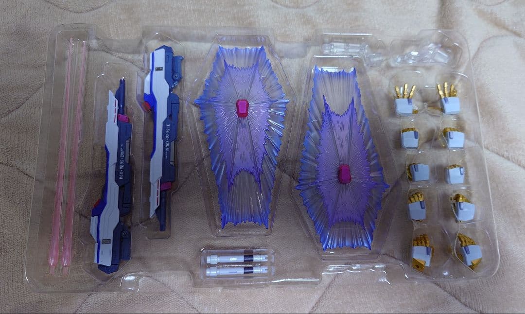 バンダイ メタルビルド ストライクフリーダム 2024 光の翼セット フィギュア