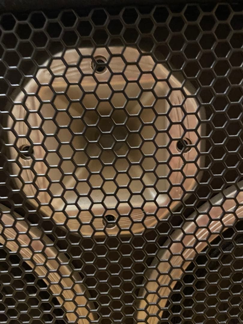 BEHRINGER(ベリンガー)ULTRABASS BB210