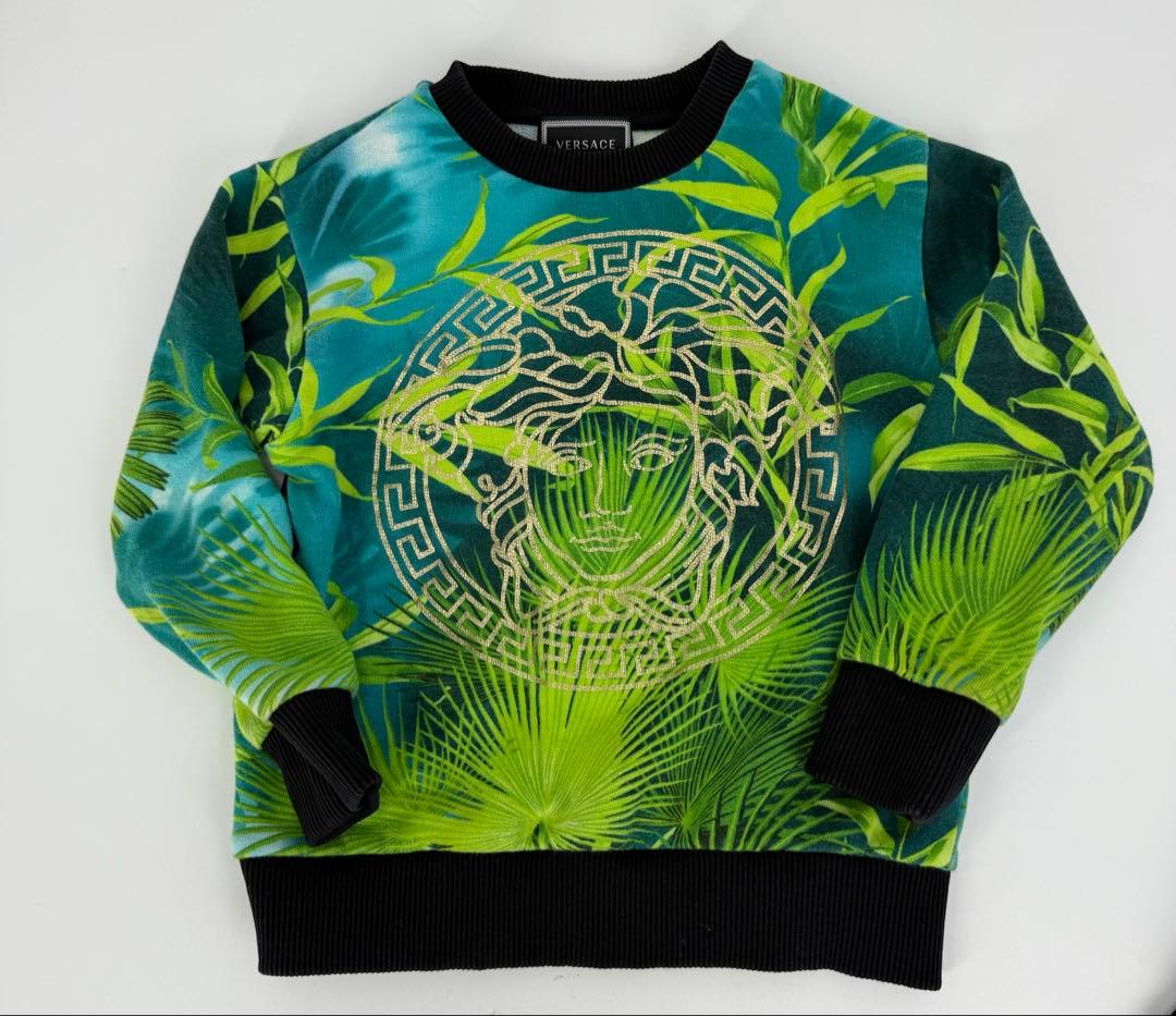 【定価10万中古】2点セット‼️ヴェルサーチ キッズ パーカー(サイズ：4歳)